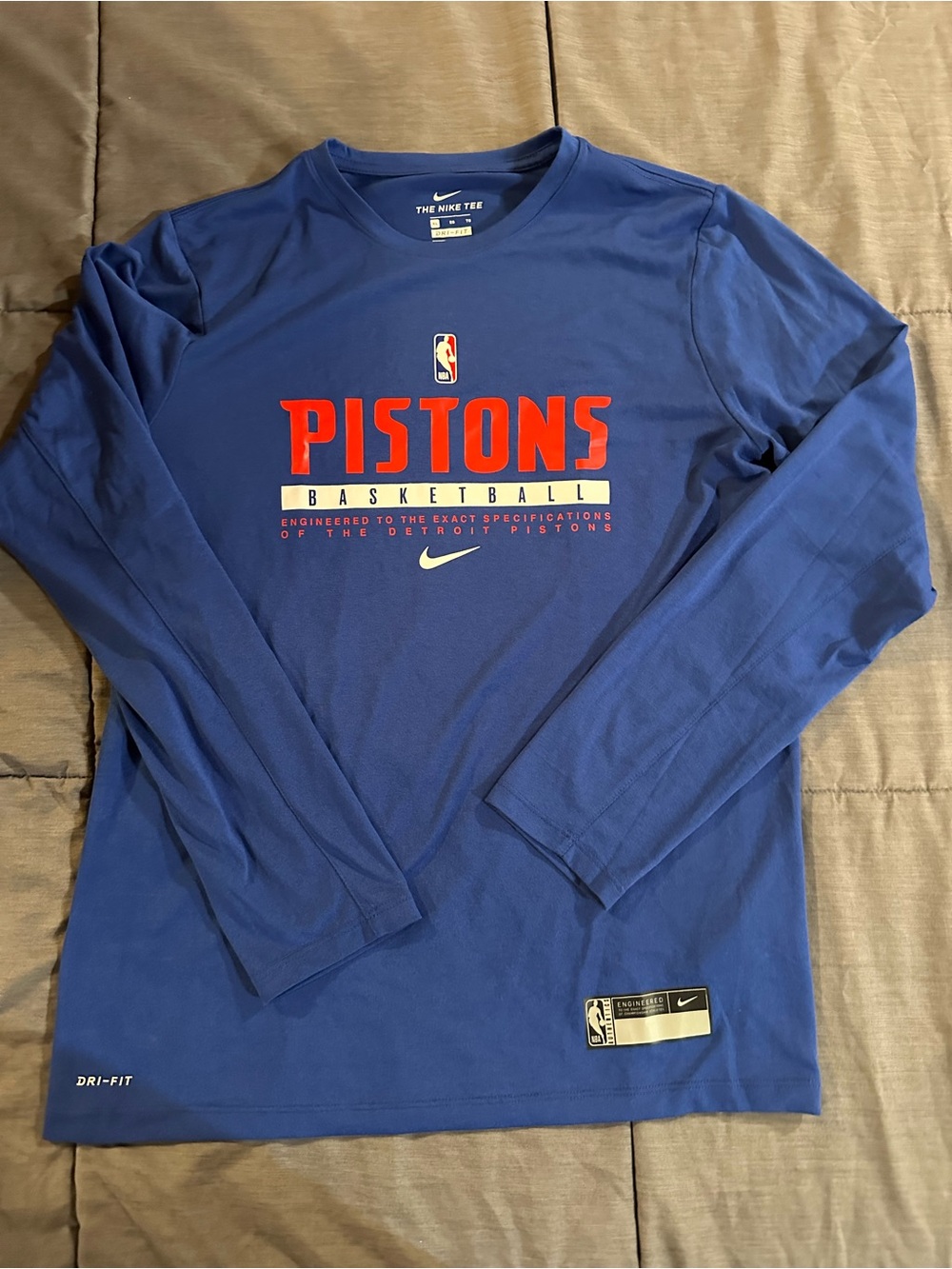 Nike Blue Long-Sleeve Pistons Basketball Shirt with Red Logo